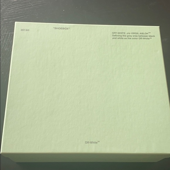 Off White Vintage Arrow Runner - Picture 7 of 8